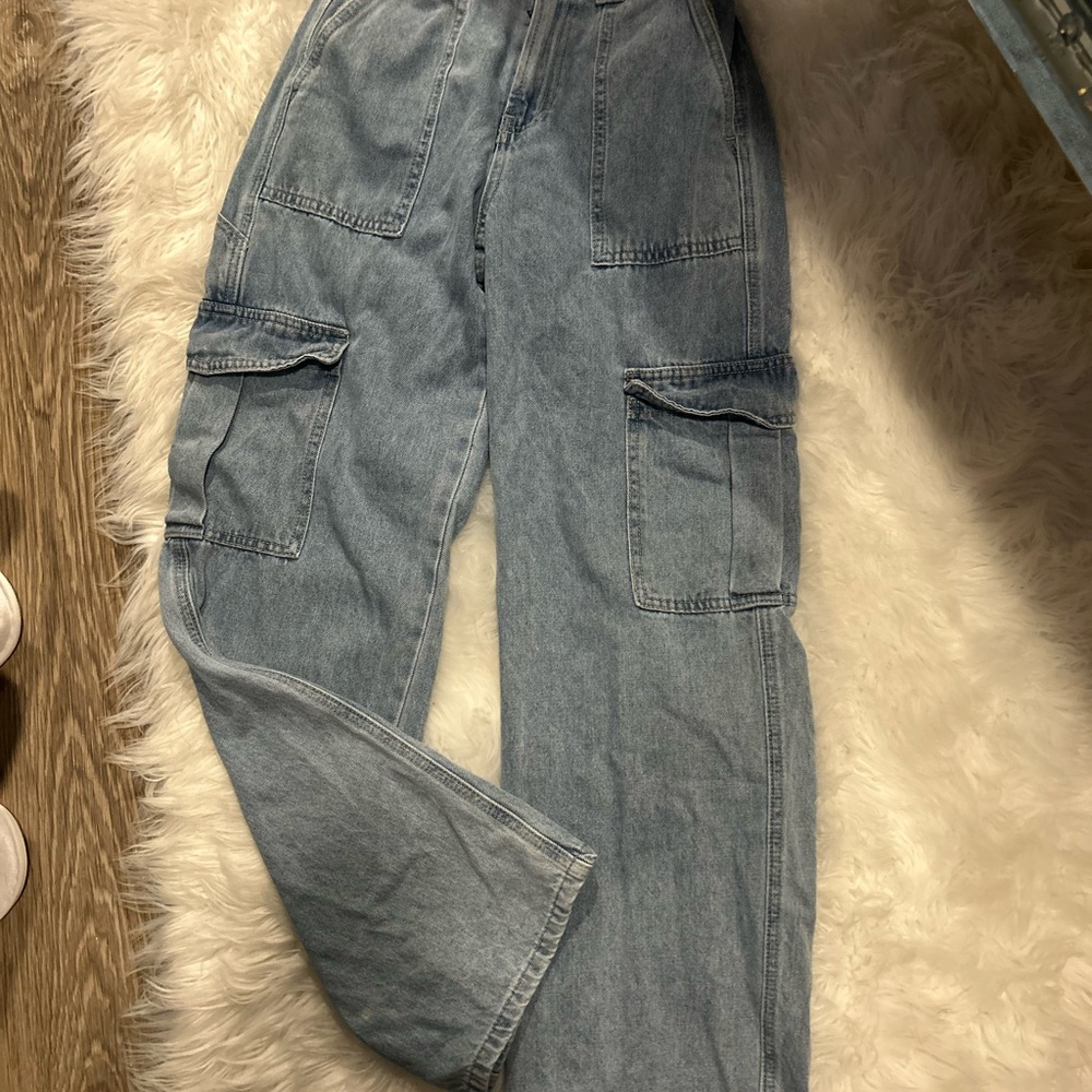 Light Blue Cargo Jeans - Picture 4 of 4